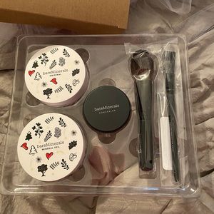 bareMinerals 5-Piece makeup & brush set